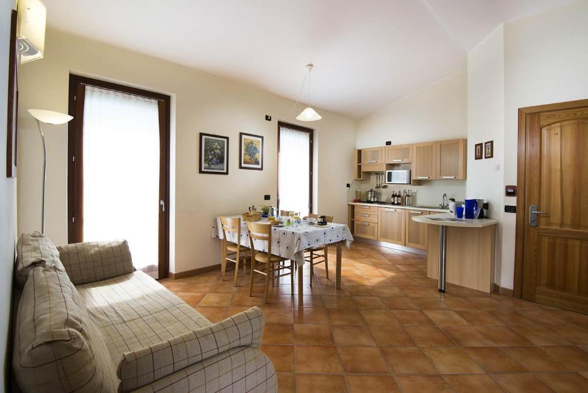 גארדה Residence Corte Camaldoli מראה חיצוני תמונה