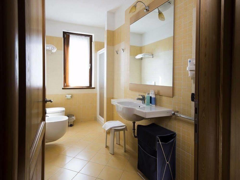 גארדה Residence Corte Camaldoli מראה חיצוני תמונה