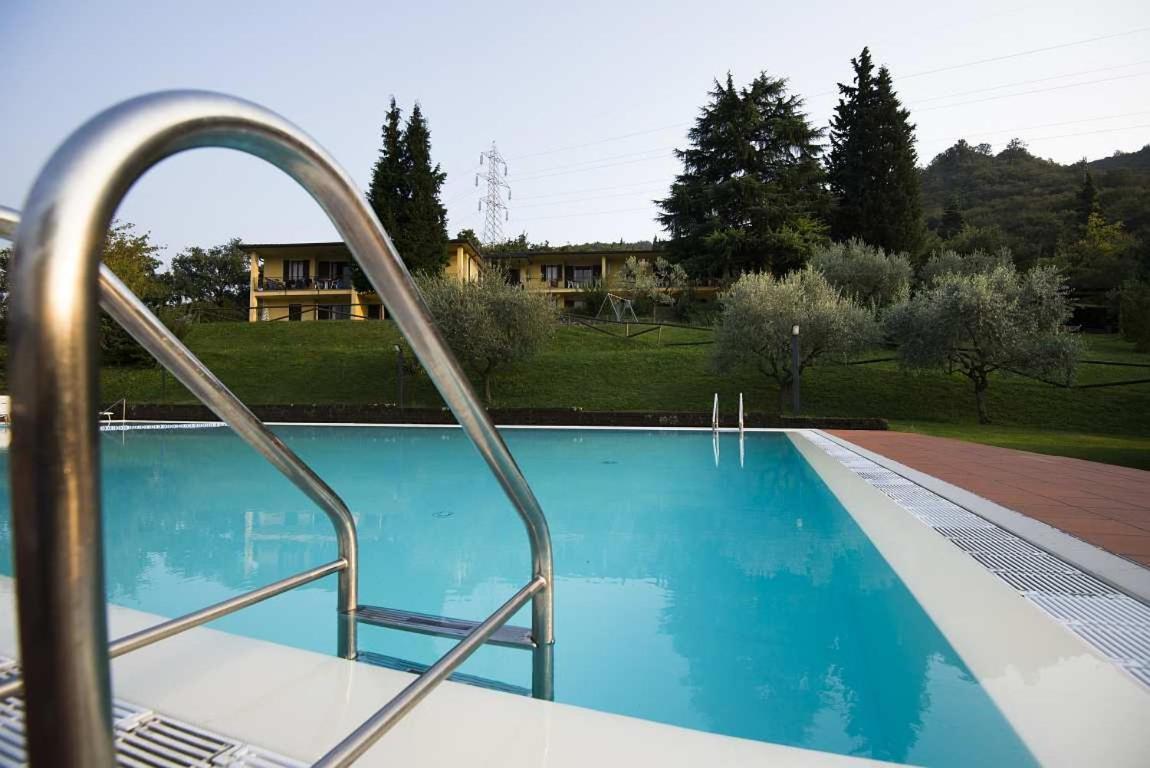 גארדה Residence Corte Camaldoli מראה חיצוני תמונה