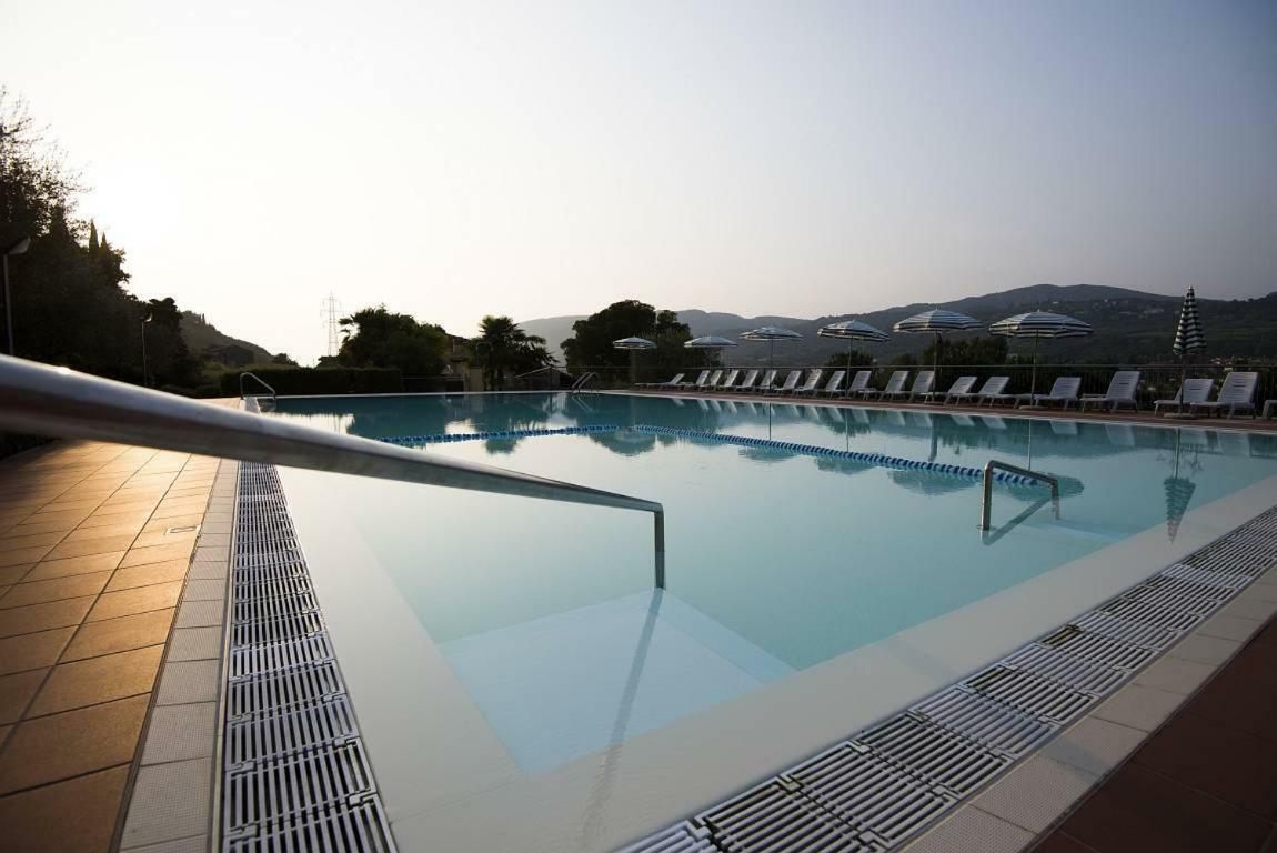 גארדה Residence Corte Camaldoli מראה חיצוני תמונה
